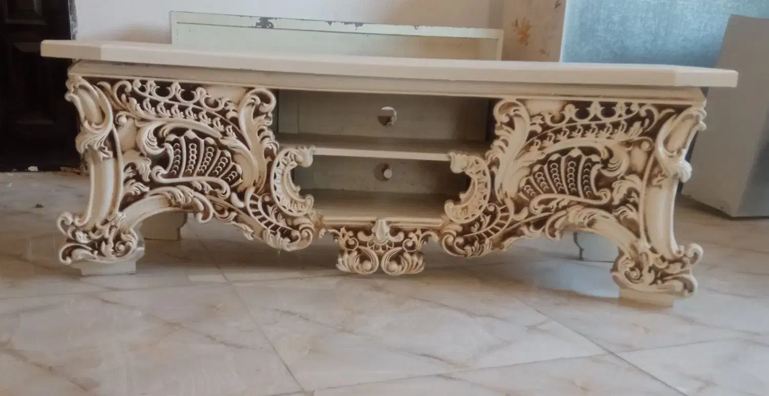 میز|بوفه، ویترین، کنسول|اسلام‌‌آباد غرب, |دیوار