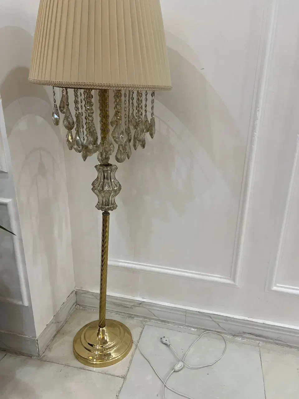 اباژور سلطنتی بسیار شیک و زیبا|چراغ خواب و آباژور|زاهدان, |دیوار