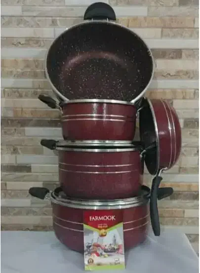 قابلمه|ظروف پخت‌وپز|قم, طلاب غیر ایرانی|دیوار