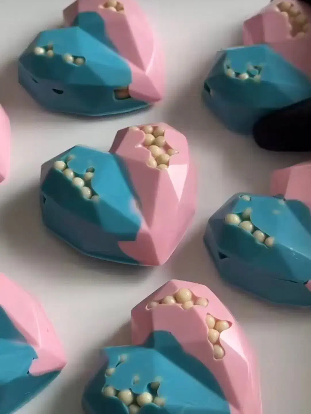 یلدا|خوردنی و آشامیدنی|هشتگرد, شهرک گلها|دیوار