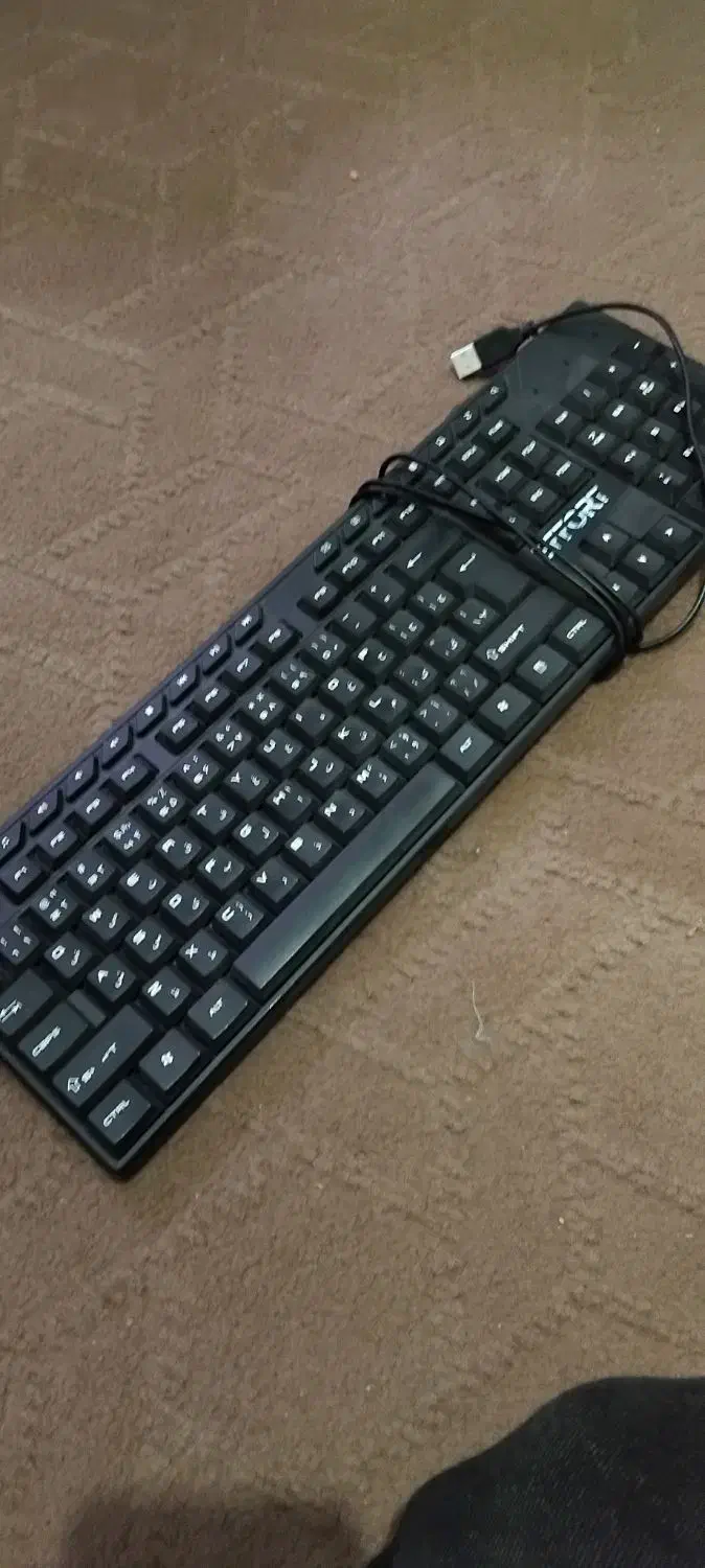 کیبورد کاملا سالم|قطعات و لوازم جانبی رایانه|سهند, |دیوار