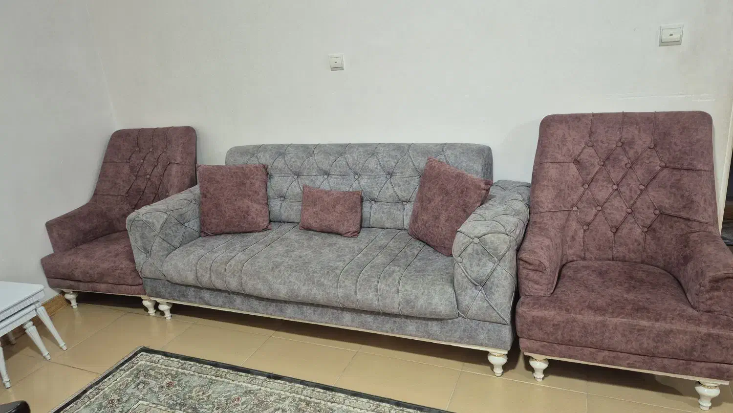 میل راحتی نیم ست|مبلمان خانگی و میز عسلی|رشت, منظریه|دیوار