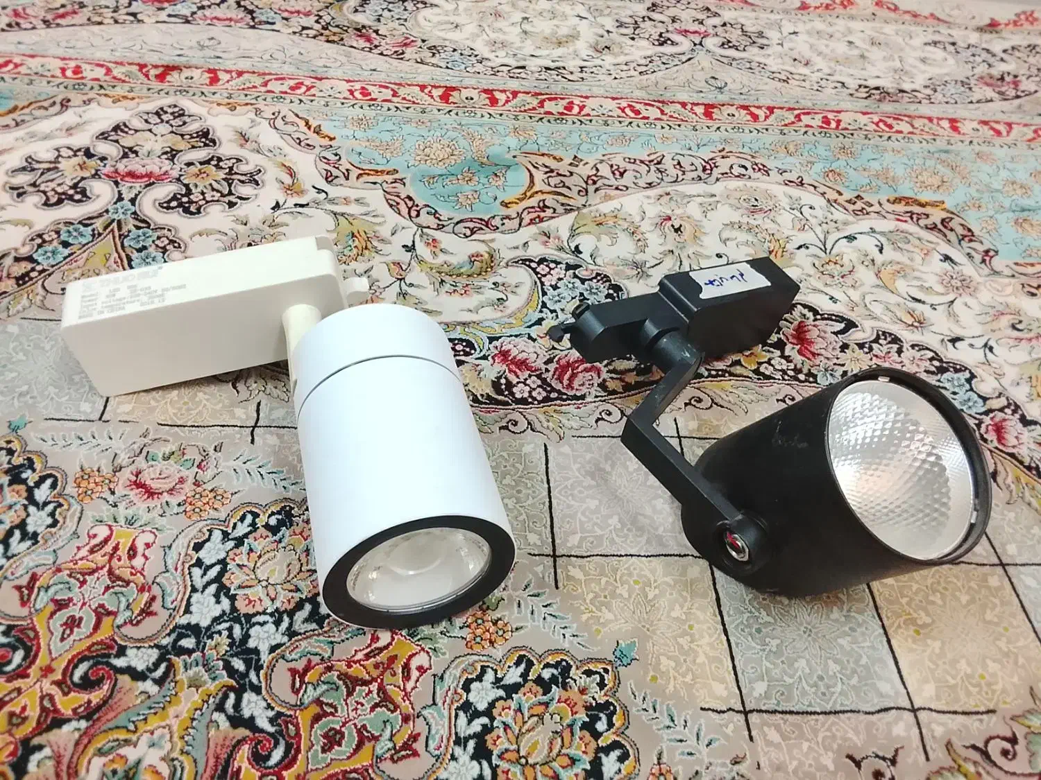 لامپ|لامپ و چراغ|رشت, شهرک صبا|دیوار