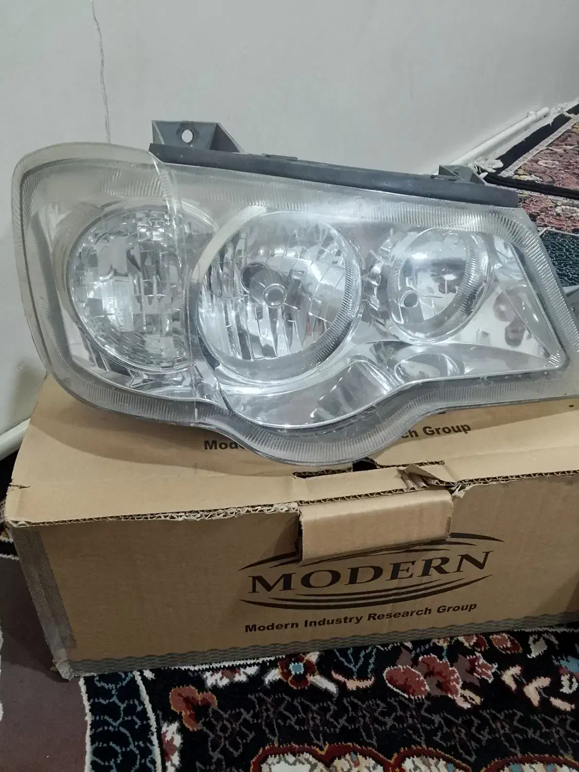 .گلگیرجلو سمت راست|قطعات یدکی و لوازم جانبی|بروجرد, |دیوار