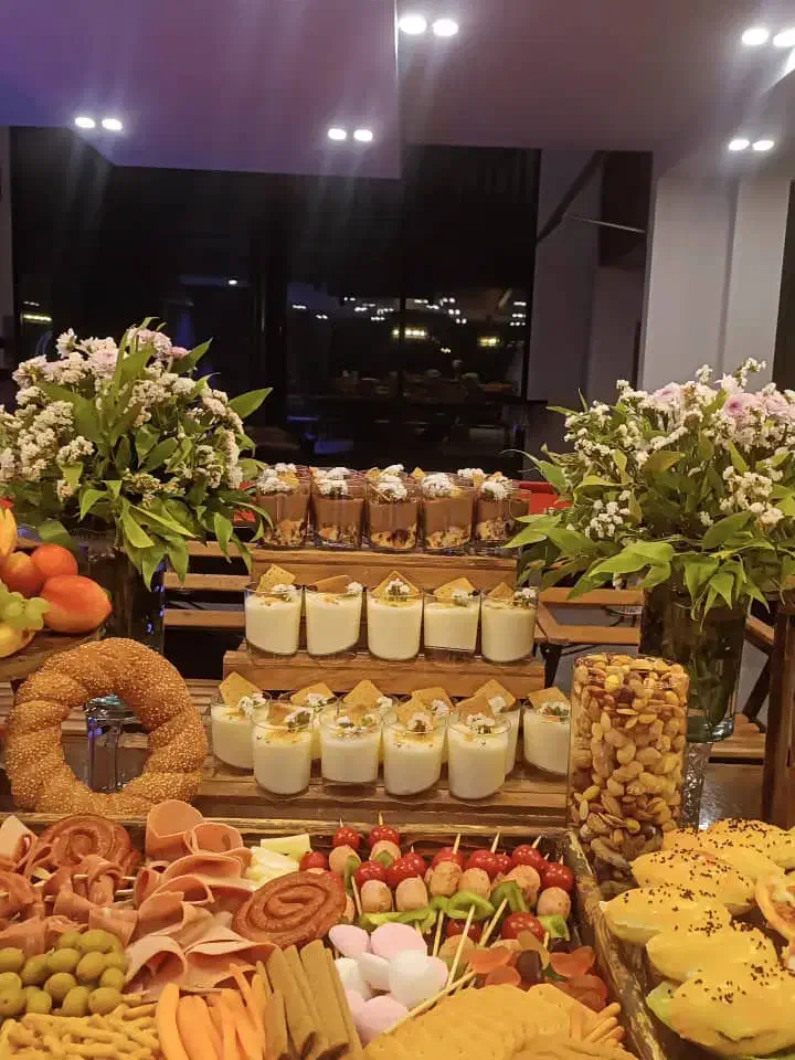 فینگرفود -میز آرایی-چیدمان-دسر|خدمات پذیرایی، مراسم|مشهد, فارغ التحصیلان|دیوار