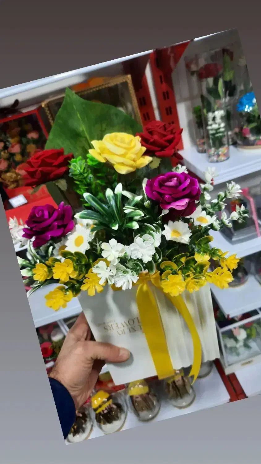 باکس گل و شاخه گل و دسته گل|گل و گیاه طبیعی|الوند, |دیوار