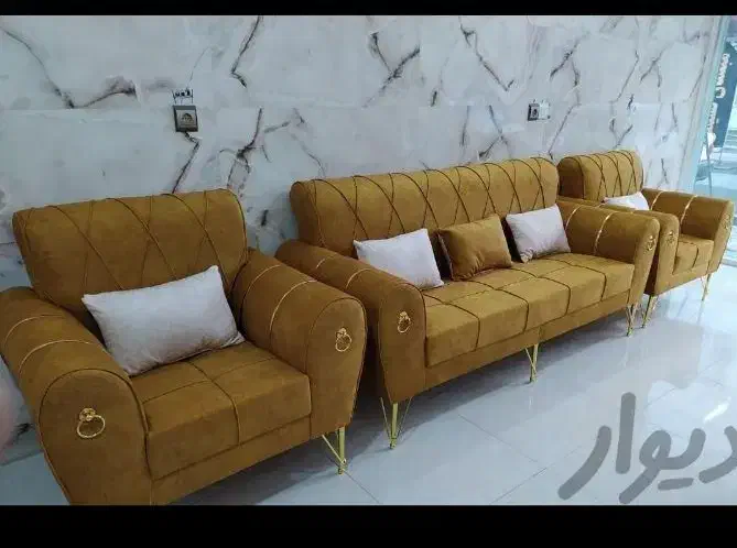 اسکارلت پایه فلزی|مبلمان خانگی و میز عسلی|بندر امام خمینی, |دیوار