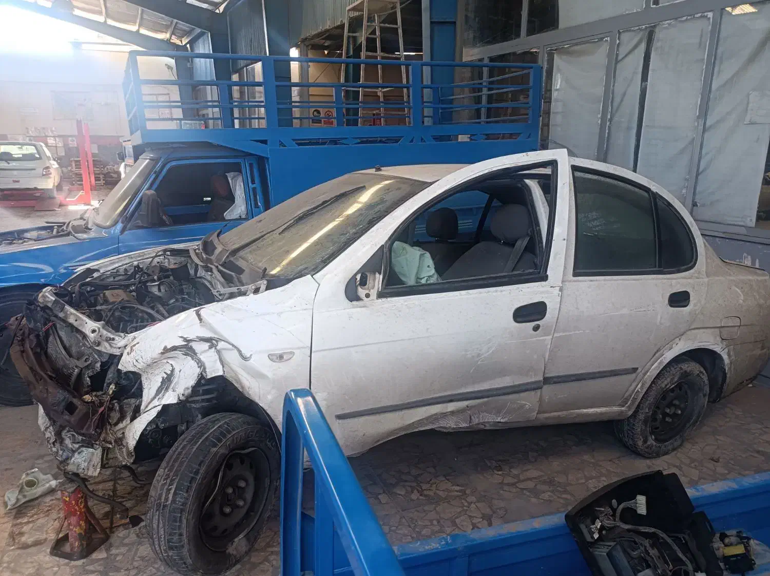 فروش خودرو|خودرو سواری و وانت|خمینی‌شهر, |دیوار