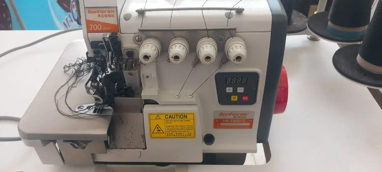 چرخ خیاطی راسته دوز قیچی دار وسردوز پنچ نخه|چرخ خیاطی و ریسندگی|سیجوال, |دیوار