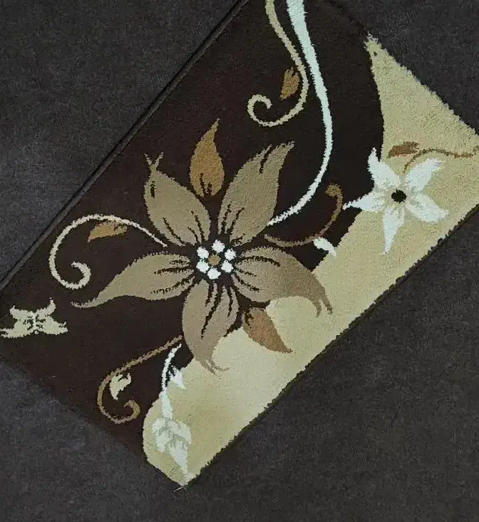 فرش سه متره فانتزی|فرش|اردبیل, |دیوار