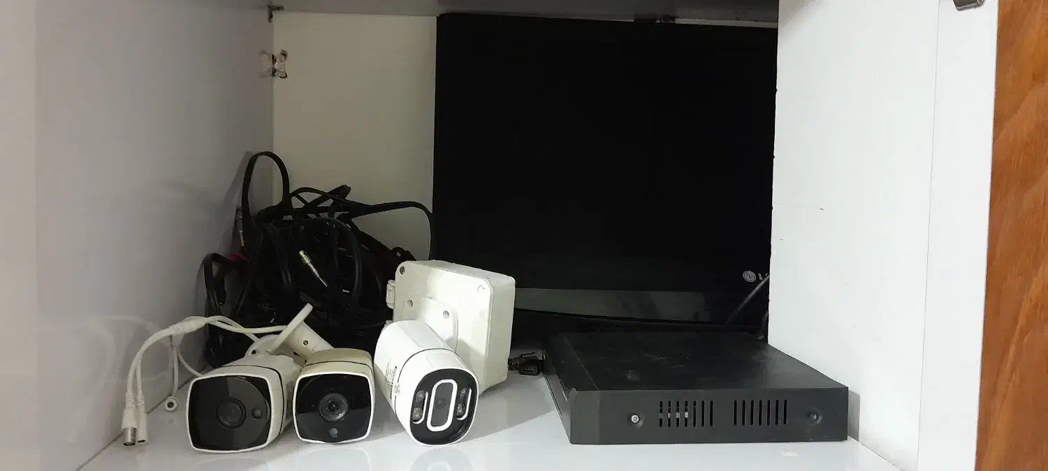 دوربین با تمام پکیچ همراه تلویزیون ۳۲ الجی|دوربین مداربسته|شاهدشهر, |دیوار