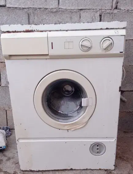 لباسشویی|ماشین لباسشویی و خشک‌کن لباس|کوهدشت, |دیوار
