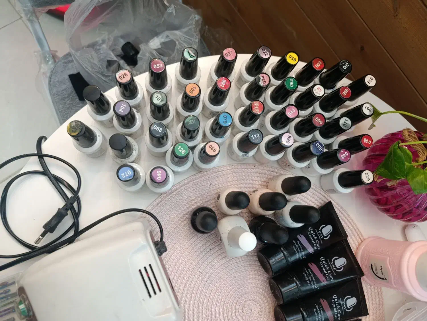 لوازم ناخن کامل|آرایشگاه و سالنهای زیبایی|یزد, |دیوار