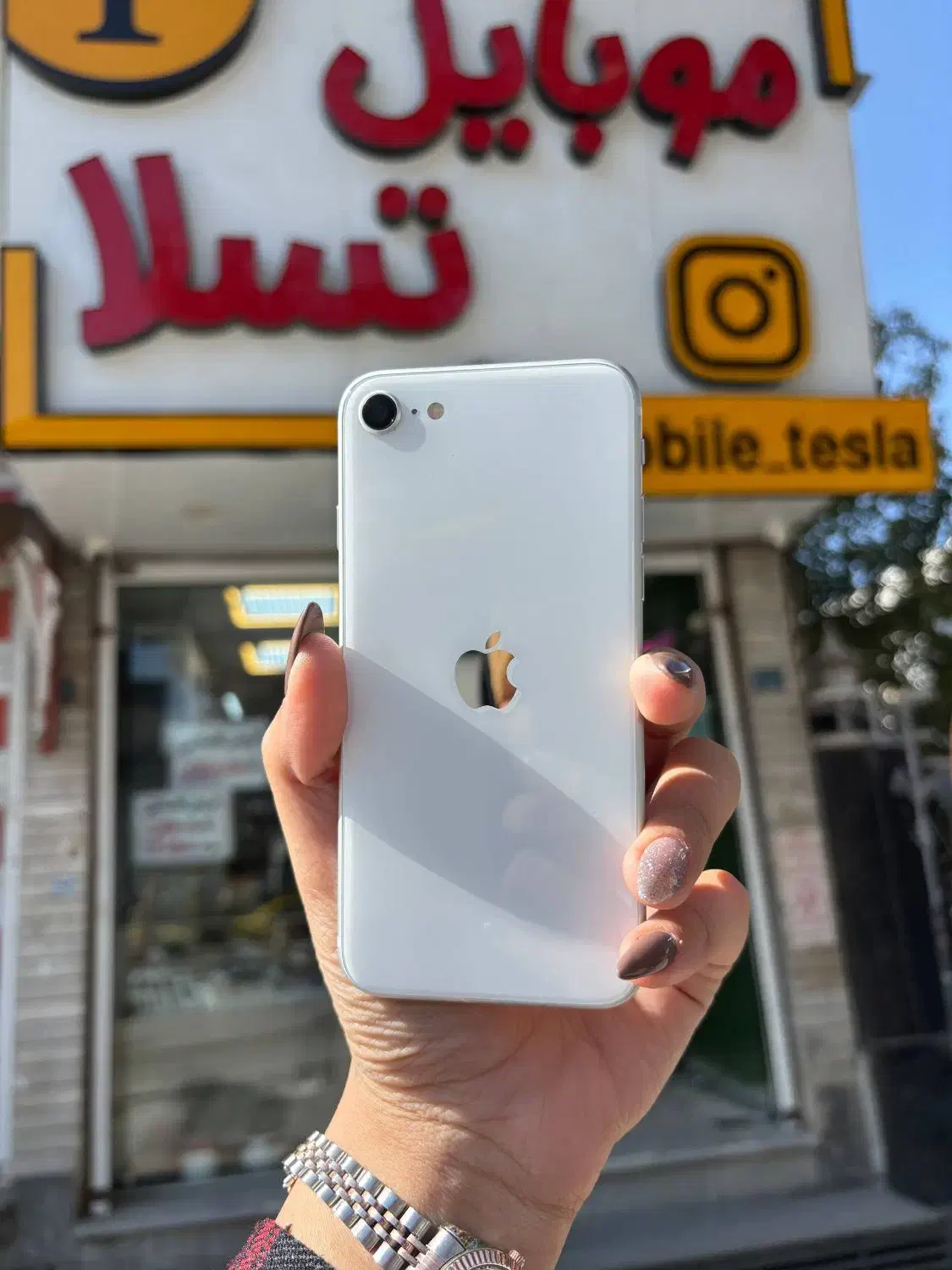 گوشیiphone se 2020|موبایل|همدان, |دیوار