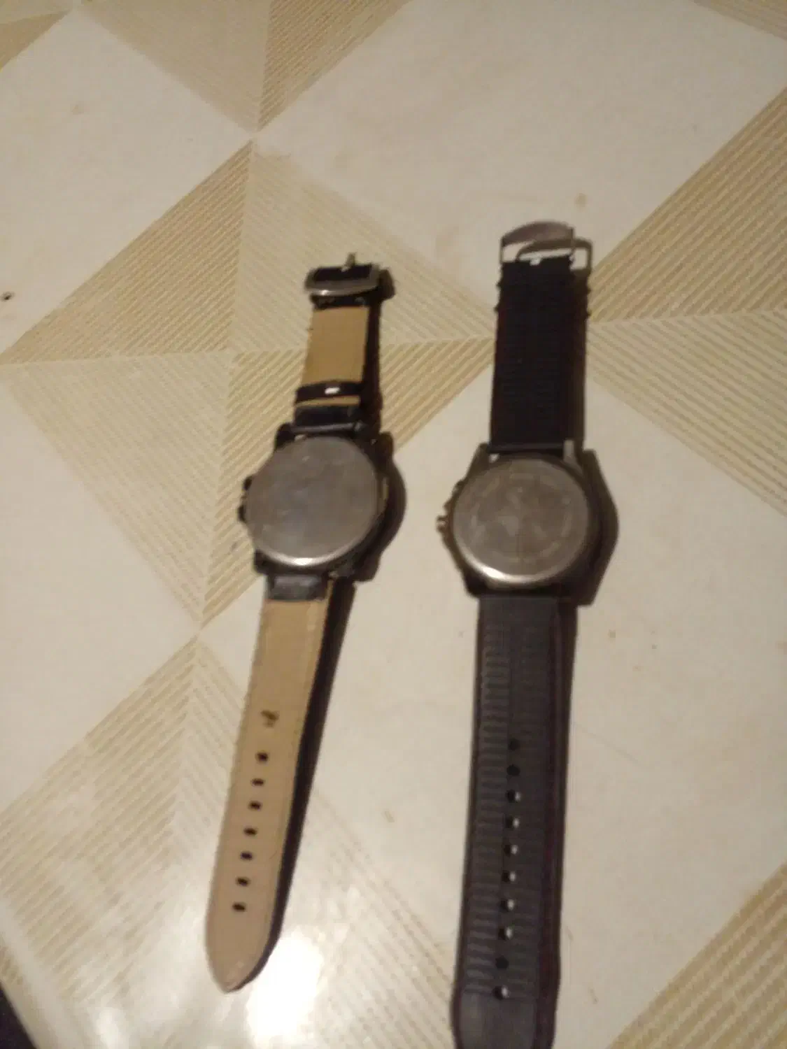 ساعت‌مچی سالم  و تمیز|ساعت|رشت, حومه رشت|دیوار