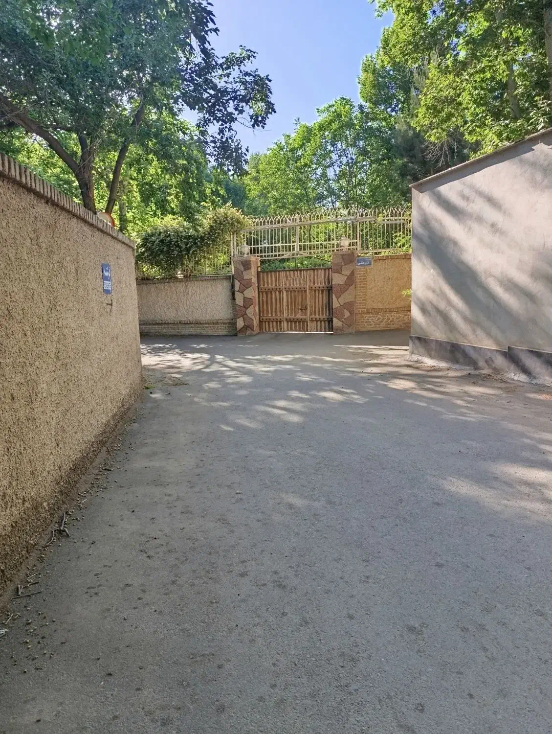 استخدام نیروی نگهبانی و خدماتی و باغبانی|استخدام سرایداری و نظافت|کوهسار (البرز), |دیوار