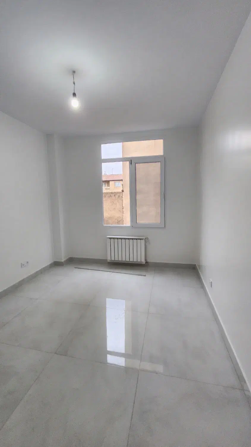 150متر به قیمت سه خوابه بزرگ کلید نخورده  شهرک غرب