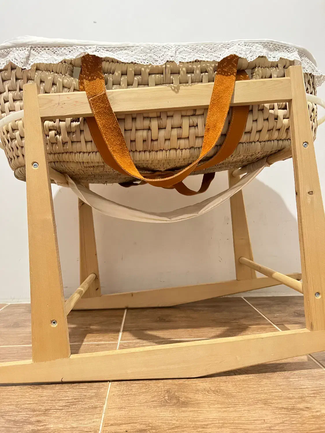 گهواره کودک|تخت و سرویس خواب|رامسر, |دیوار