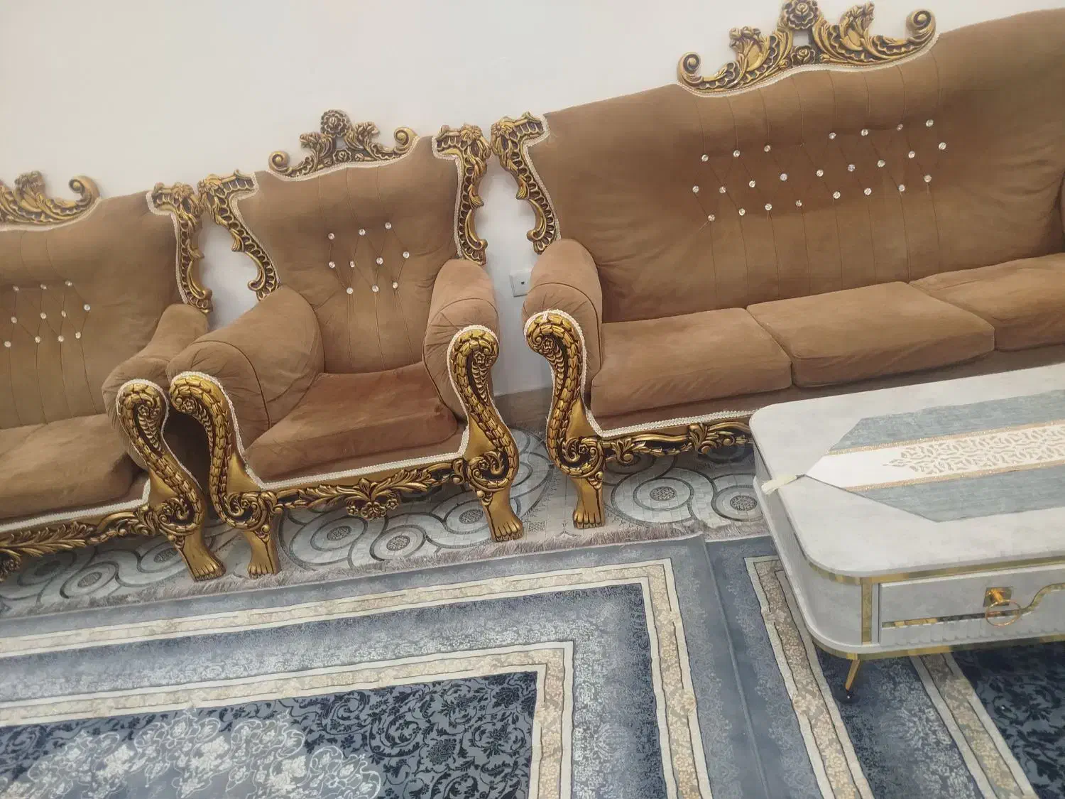 مبل سلطنتی|مبلمان خانگی و میز عسلی|ساوه, |دیوار