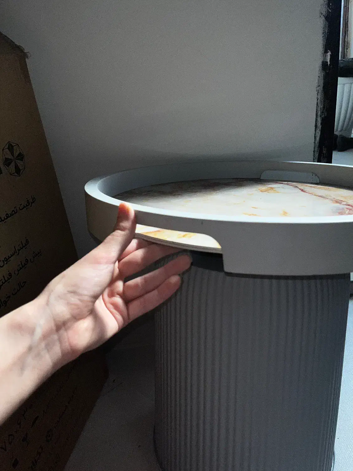 میز عسلی در سه رنگ سفید/طوسی روشن/ مشکی|مبلمان خانگی و میز عسلی|گرگان, |دیوار