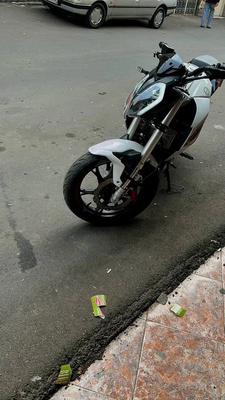 بنلی۱۸۰s تصادفی|موتورسیکلت|تبریز, |دیوار