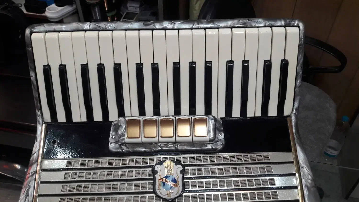 آکاردویون ولت مستر|پیانو، کیبورد، آکاردئون|اردبیل, |دیوار