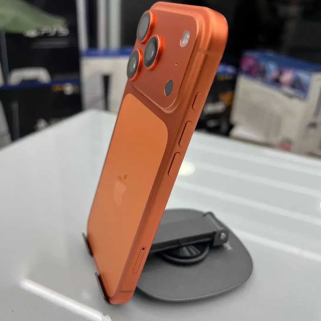 اپل iphone 17pro حافظه 256 گیگ|موبایل|اصفهان, بهارستان|دیوار