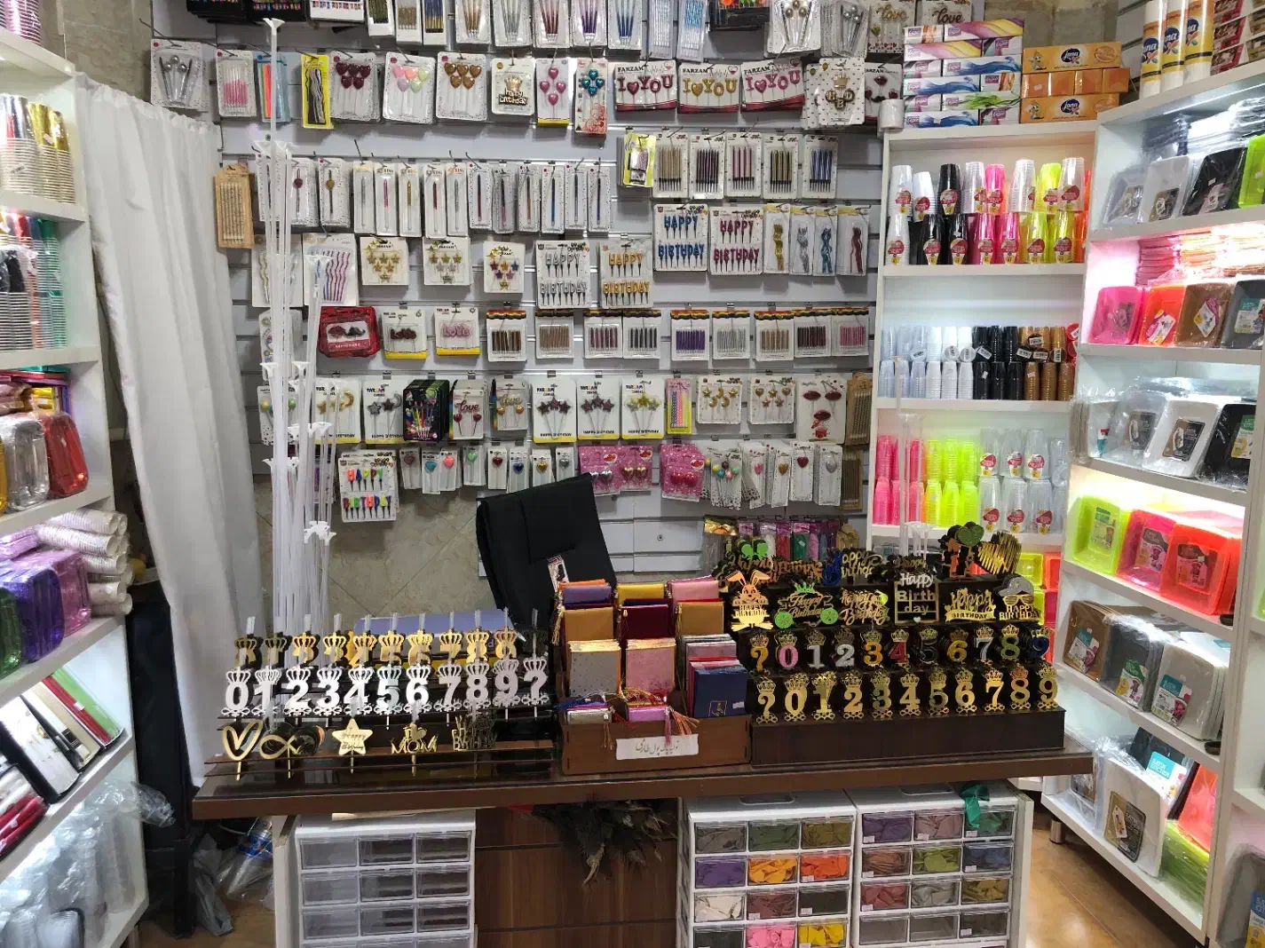 قفسه و‌ ویترین|فروشگاه و مغازه|تهران, دکتر هوشیار|دیوار