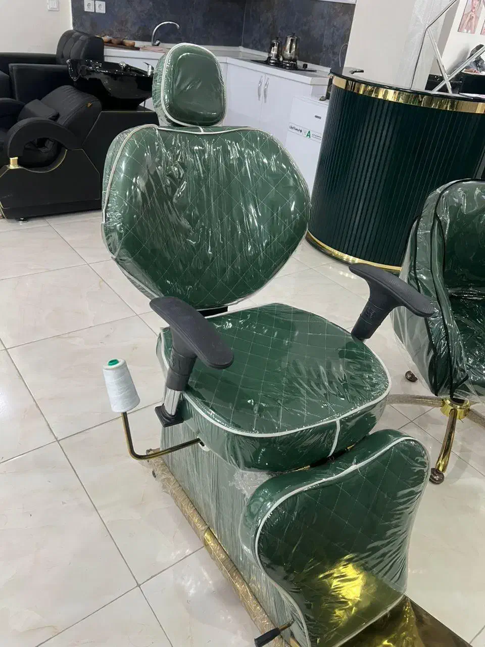 فروش کامل تجهیزات سالن زیبایی|آرایشگاه و سالن‌های زیبایی|شاهین‌شهر, خانه کارگر|دیوار