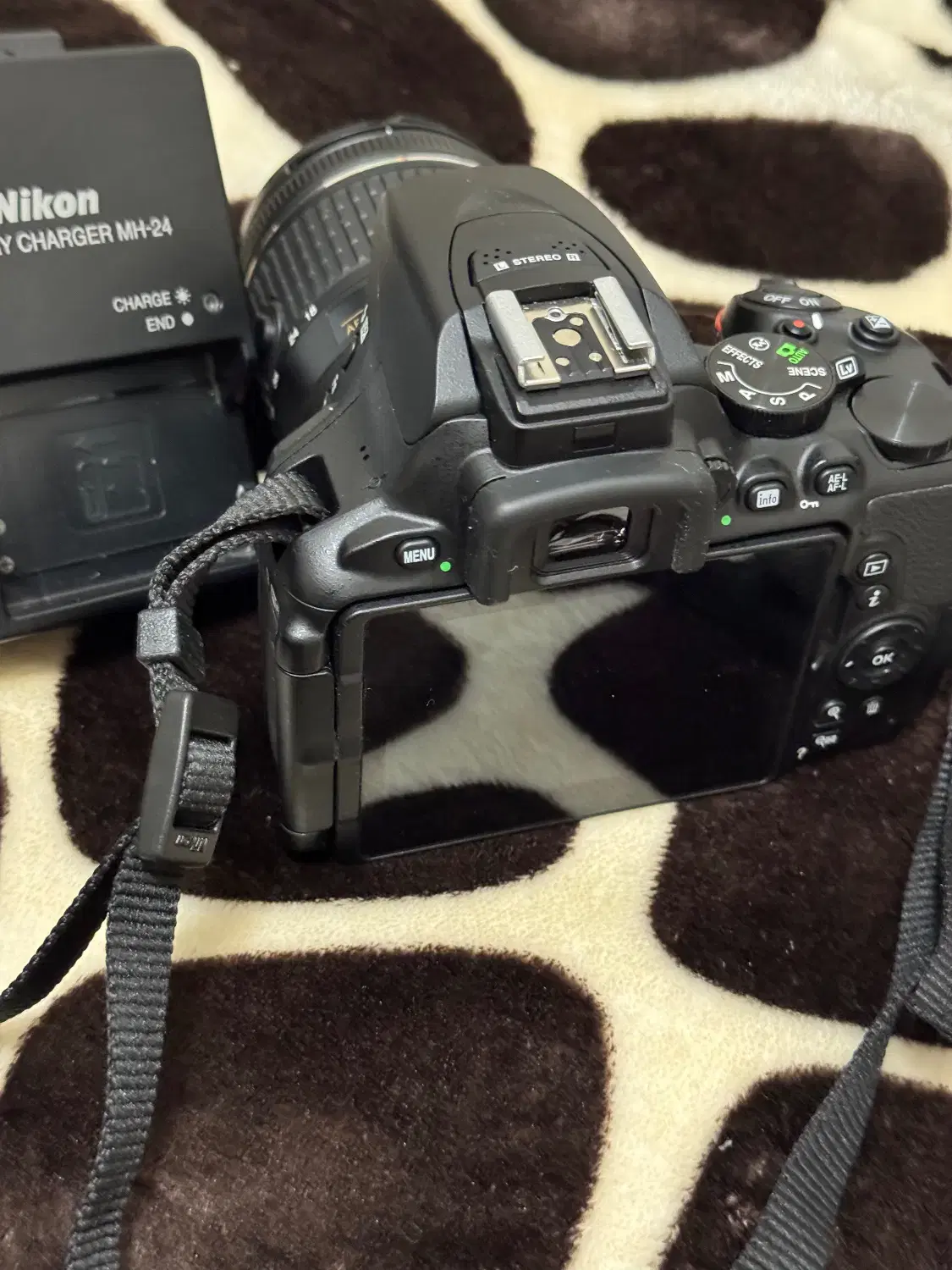 دوربینNIKon D5600|دوربین عکاسی و فیلم‌برداری|کرج, دهقان ویلا|دیوار
