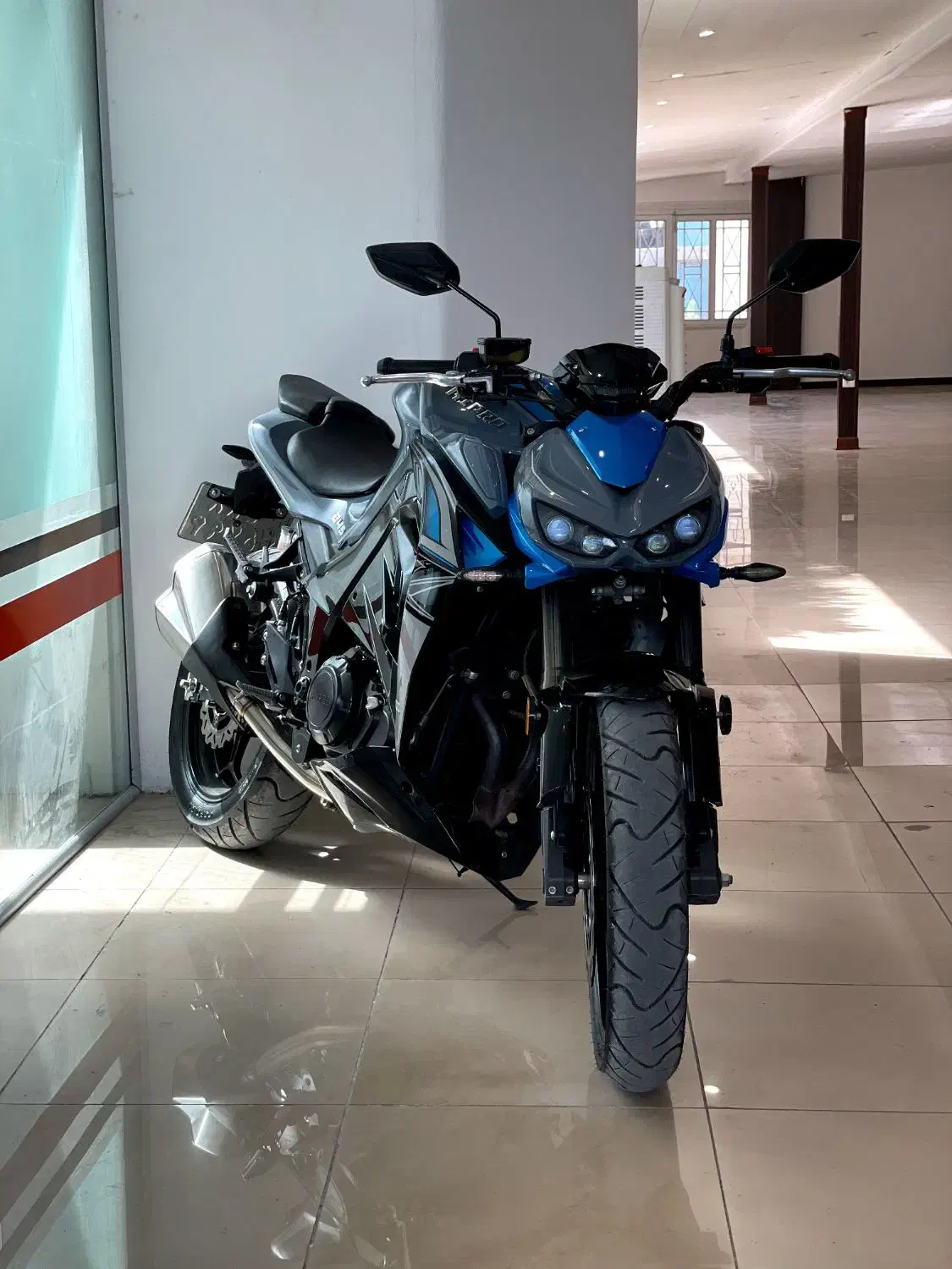 های پرو طرح z1000رنگ خاص|موتورسیکلت|ساری, |دیوار