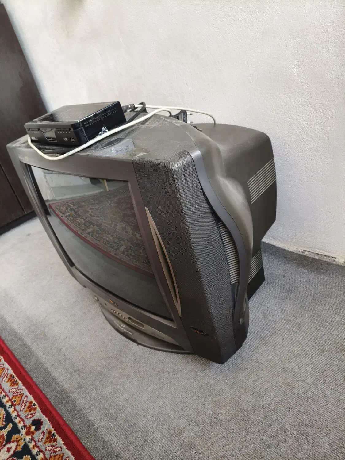 تلویزیون قدیمی همراه با دیجیتال|تلویزیون و پروژکتور|بندر ترکمن, |دیوار