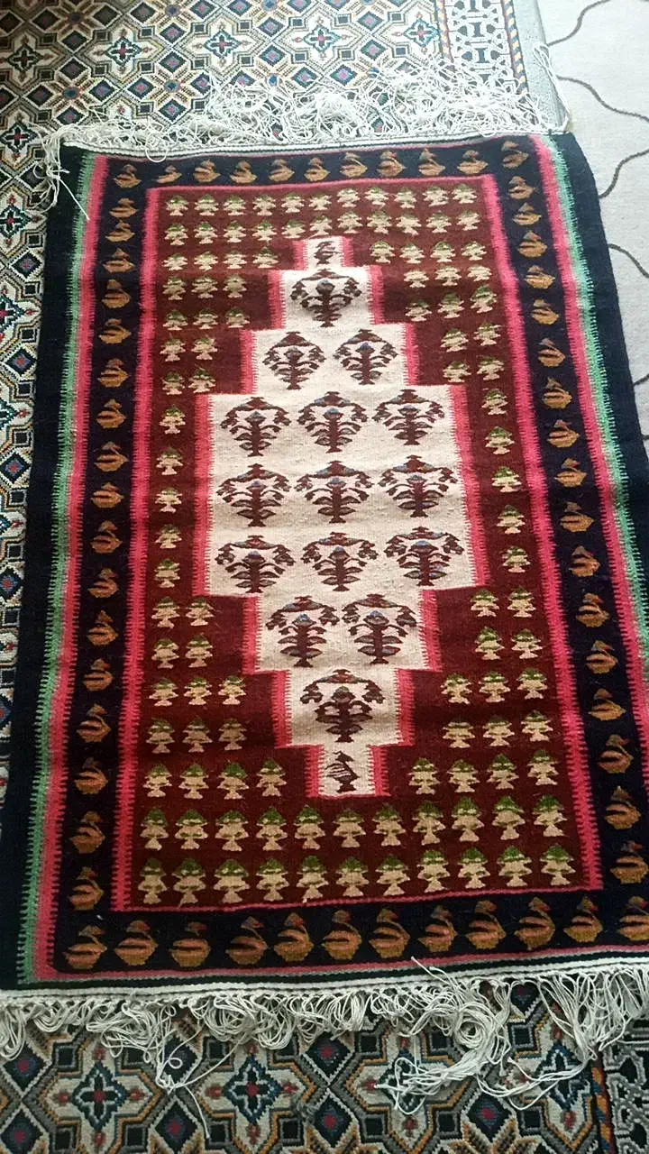 گلیم|گلیم، جاجیم، گبه|هرسین, |دیوار