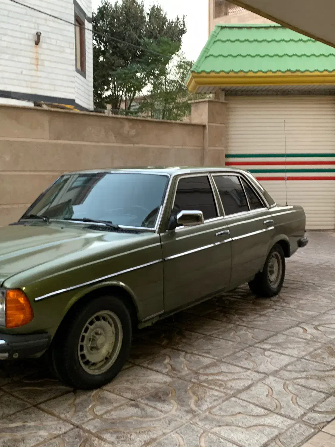 بنز ۲۳۰ مدل ۱۹۸۰|خودرو کلاسیک|فردیس, شهرک راه آهن|دیوار