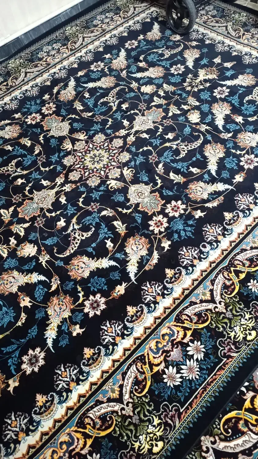 فرش|فرش|گلستان (تهران), |دیوار