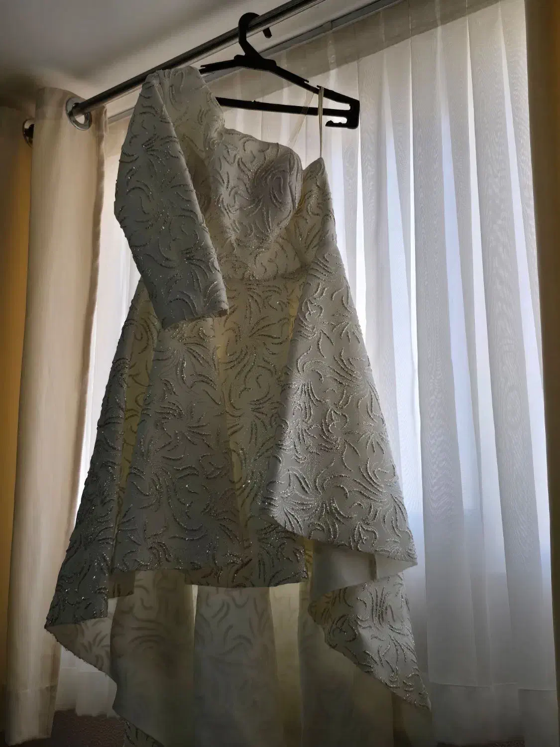 لباس|لباس|شاهین‌شهر, خانه کارگر|دیوار