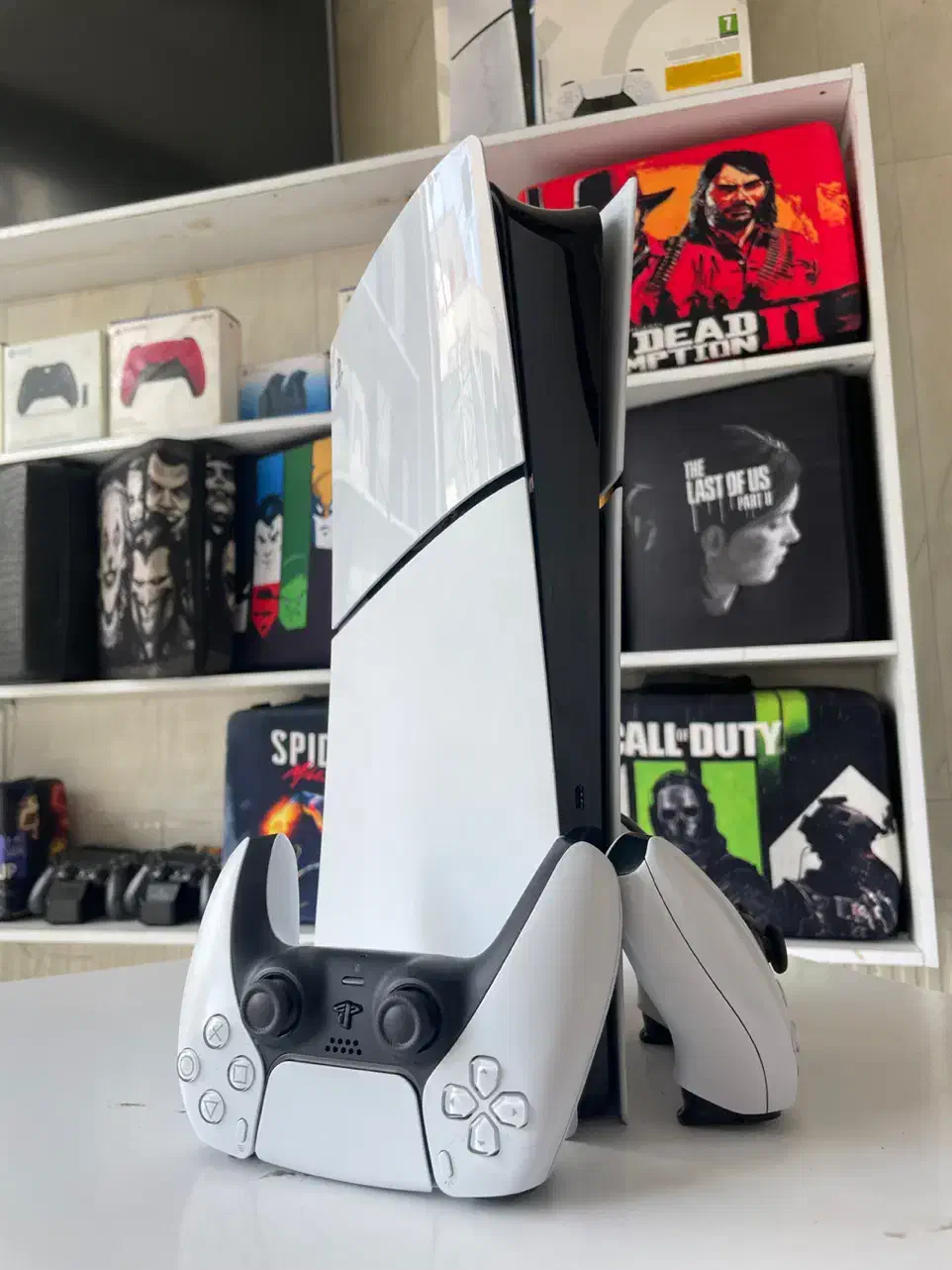 Ps5 Slim با بازی دو دسته|کنسول، بازی ویدئویی و آنلاین|رشت, استادسرا|دیوار