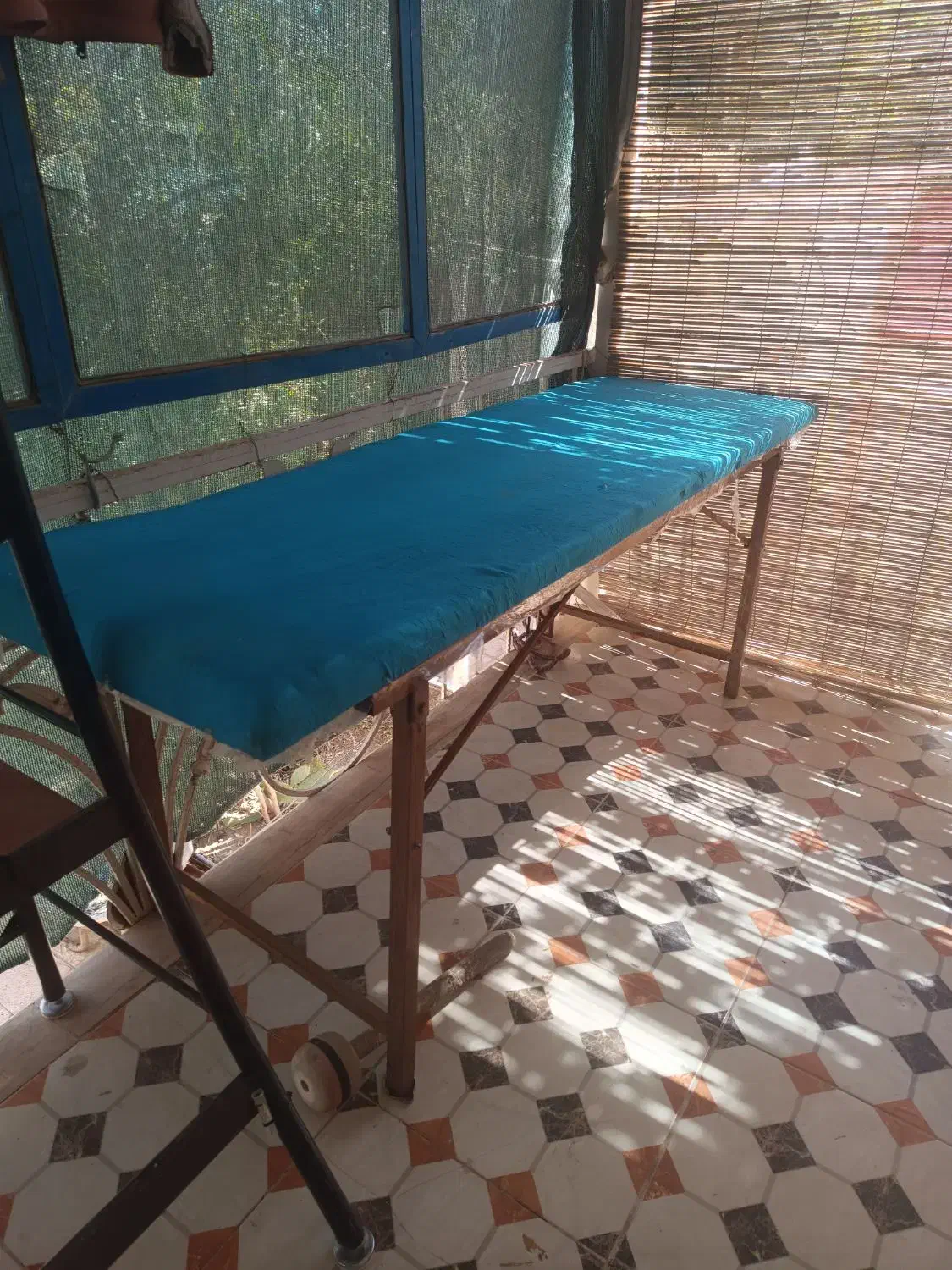 تخت معاینه و پاراوان پزشکی|آرایشی، بهداشتی، درمانی|فردوس (خراسان), |دیوار