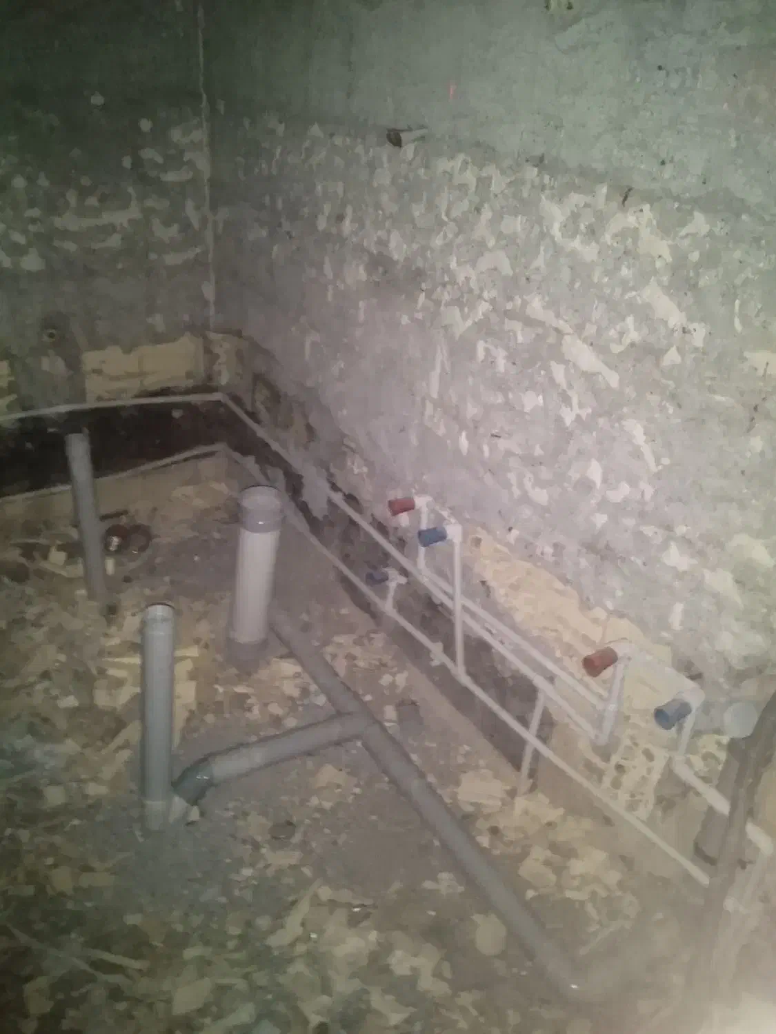 لوله کشی تعمیر پمپ آب طراحی تخریب وبازسازی|خدمات پیشه و مهارت|بندرعباس, |دیوار