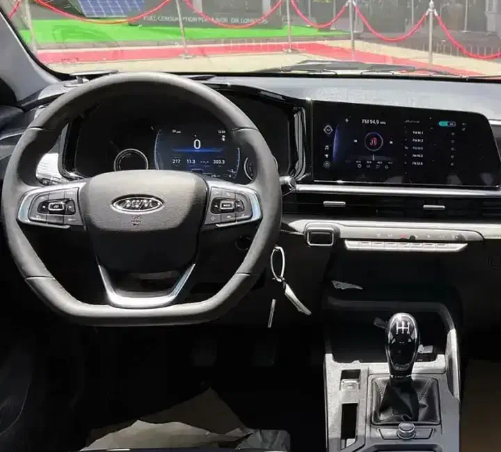 ایکس ۳۳ کراس دنده ای|خودرو سواری و وانت|سیرجان, |دیوار