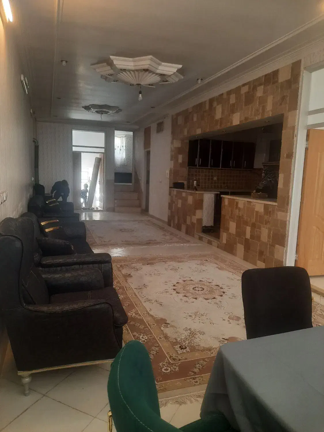 منزل سویت همکف مرکز شهر (کاشانی)(مدرس)|اجارهٔ کوتاهمدت آپارتمان و سوئیت|یزد, |دیوار