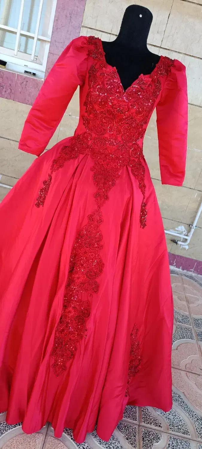 لباس عروس|لباس|داراب, |دیوار