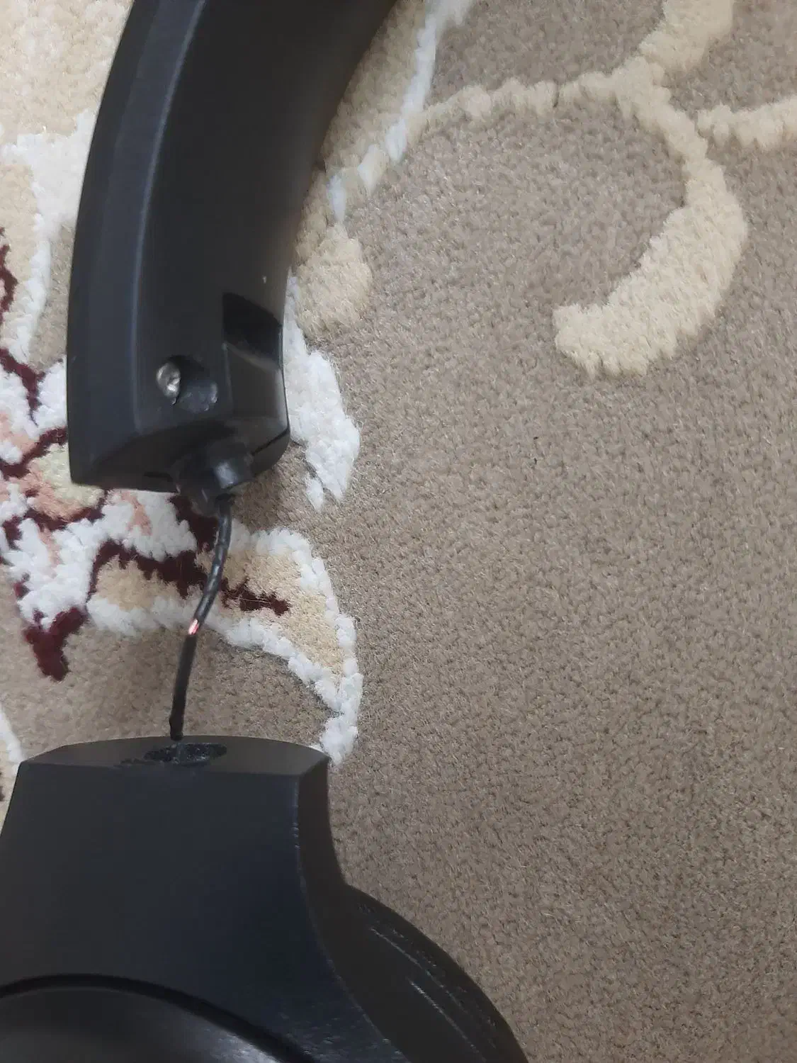 هدفون بیسیم|پخش‌کننده همراه|رباط‌کریم, رباط‌کریم|دیوار