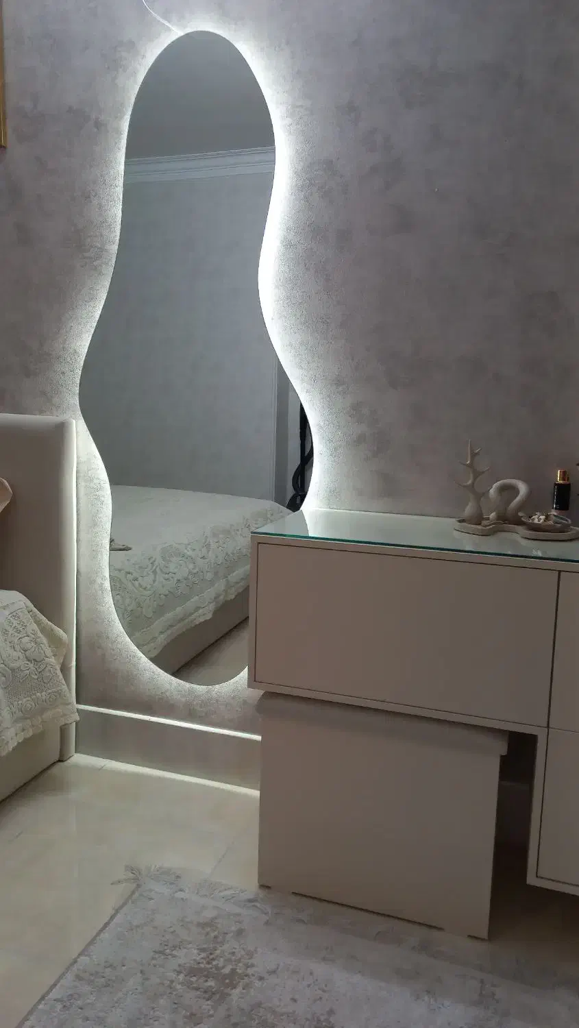 آیینه قدی|آینه|کاشان, عربها|دیوار