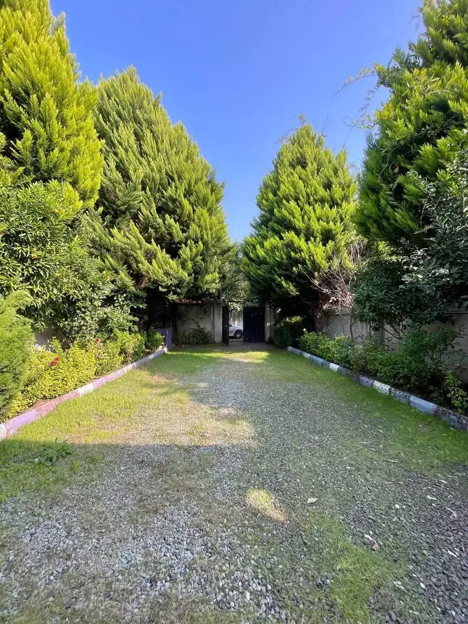 ویلا باغ سر سبز و دنج / سند شش دانگ / آماده سکونت|فروش خانه و ویلا|چمستان, |دیوار