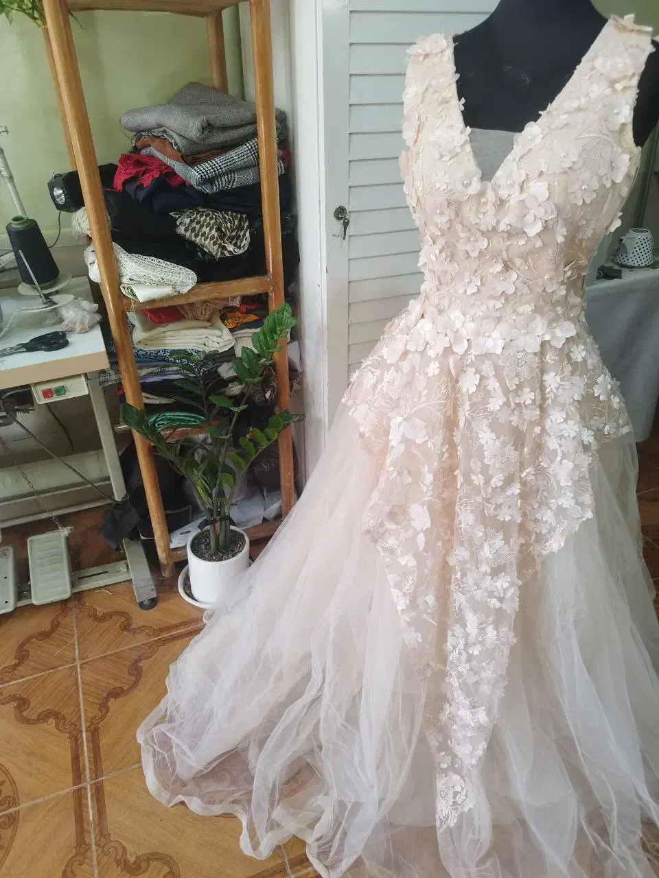 فروش لباس نامزدی زیبا|لباس|سبزوار, هویزه|دیوار