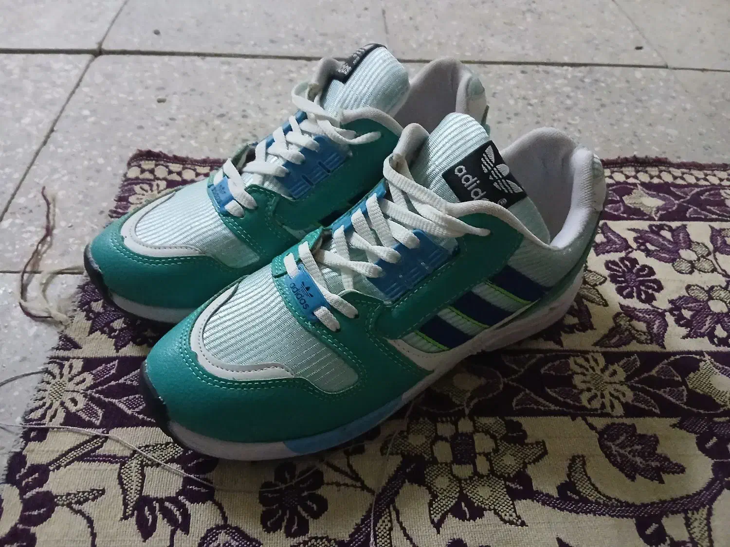 کتونی آدیداس|کیف، کفش، کمربند|اصفهان, شیخ طوسی|دیوار