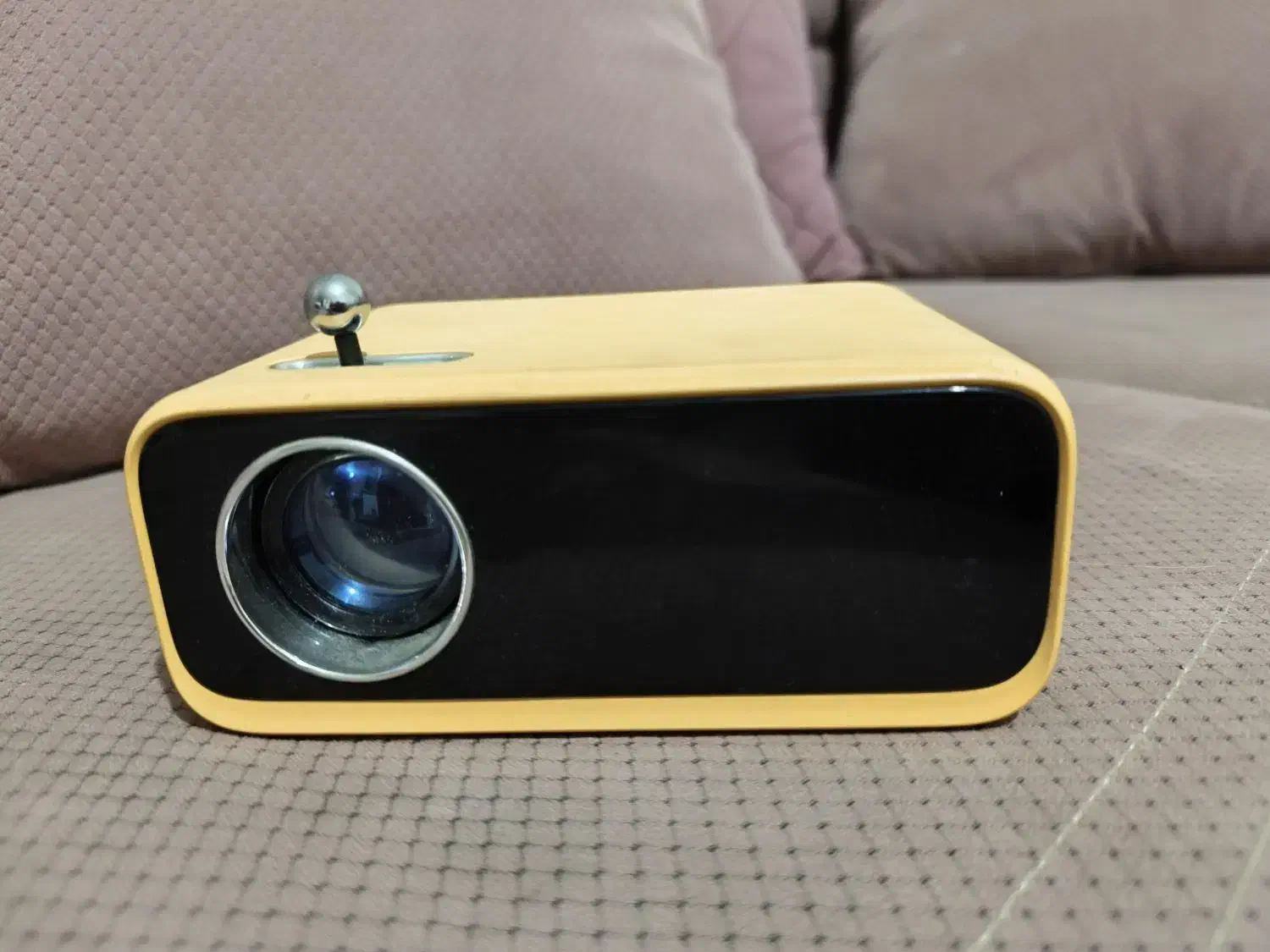 ویدیو پروژکتور ونبو|تلویزیون و پروژکتور|زنجان, |دیوار