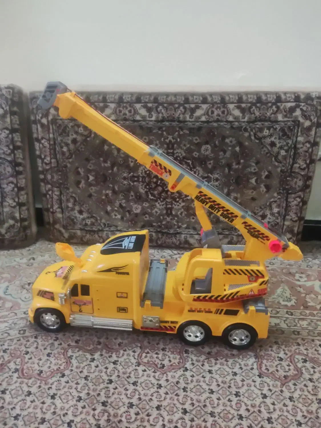 ماشین بازی جرثقیل بزرگ کاملا سالم و در حد نو|اسباببازی|کرمانشاه, |دیوار