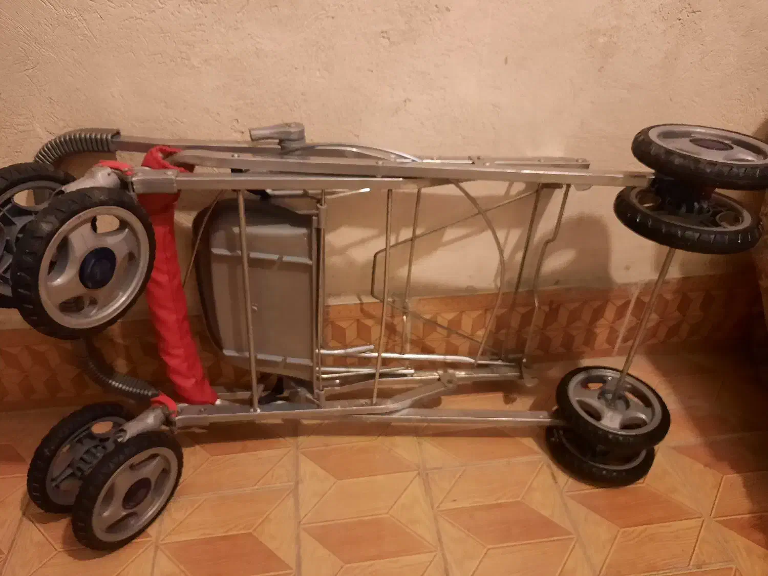 کالسکه بچه|کالسکه و لوازم جانبی|مشهد, امیر المومنین|دیوار